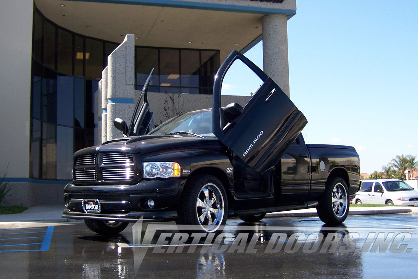 Dodge Ram 2002-2008 Vertical Doors Kit
