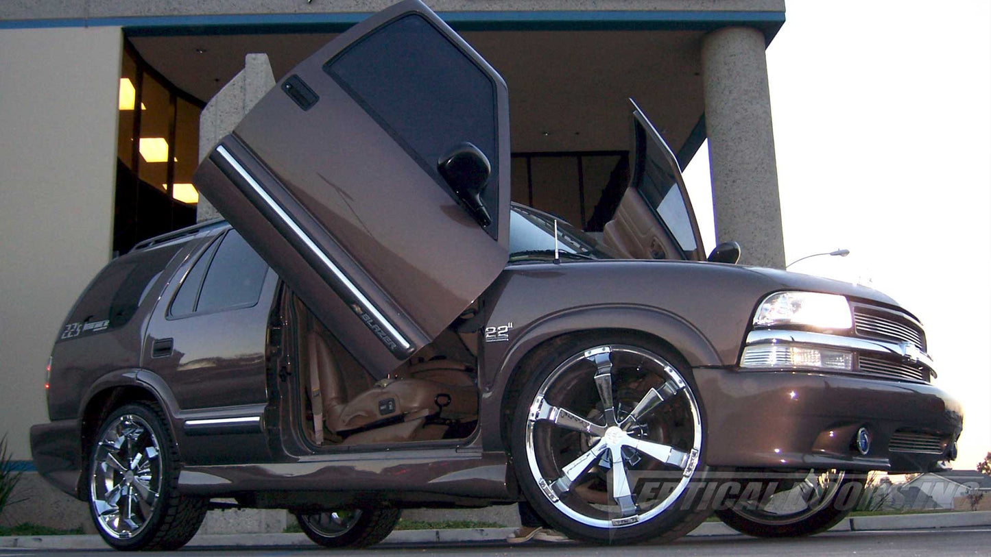 Chevrolet Blazer 1995-2005 Vertical Lambo Doors Kit VDCCHEVYBL9504